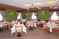 Restauracja lub miejsce do jedzenia w obiekcie Hotel Eira
