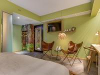 TV a/nebo společenská místnost v ubytování Original Sokos Hotel Vaakuna Vaasa