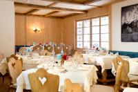 Reštaurácia alebo iné gastronomické zariadenie v ubytovaní Sporthotel Schönruh