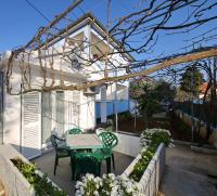 Zahrada ubytování Apartman Antonio