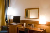 A television and/or entertainment centre at Hotel Master