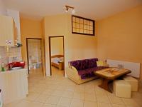 Postel nebo postele na pokoji v ubytování Apartments Denis 19