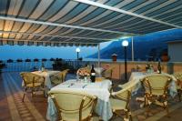Hotel Baia Verdeにあるレストランまたは飲食店