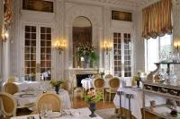 Un restaurant sau alt loc unde se poate mânca la Chateau Colbert