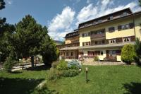 A garden outside Residence Sci Sport