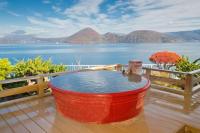 Lake Toya Hotel Guide 2026: 16 Toyako Onsen Hotels, Lake-View Rooms, Sky Open-Air Baths and Fireworks from Your Room