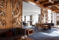 Ein Sitzbereich in der Unterkunft Royal Beach Eilat by Isrotel Exclusive