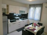 Kuchyňa alebo kuchynka v ubytovaní Petra apartment