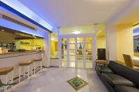A seating area at Hotel Gemma Del Mare