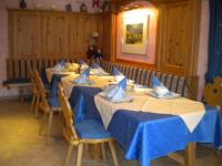 Restauracja lub miejsce do jedzenia w obiekcie Apartment Könighaus