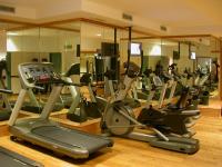 Posilňovňa alebo fitness centrum v ubytovaní Grand Hotel Miramonti