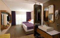 A bed or beds in a room at Casa De Maris Spa & Resort Hotel Adult Only 16 Plus