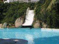 The swimming pool at or close to Hotel Casa Ceremines
