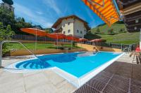 Bazén v ubytovaní Hotel Platzl alebo v jeho blízkosti