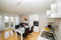 Kuchyňa alebo kuchynka v ubytovaní Apartment Big Look