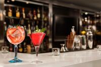 Melia Madrid Princesa italokat is kínál