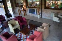 La sala de estar o bar de Hotel Rural Casa de Campo