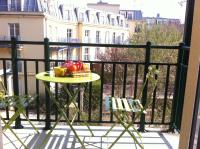 Un balcon sau o teras&#x103; la Disney, very nice 2 bedrooms family apartment, wifi, NETFLIX 8 pers