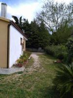 A garden outside Agriturismo Usurtala