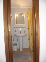 A bathroom at Lakonia Bay Apartments