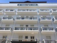 A balcony or terrace at Hotel Residence Veliero