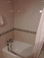 A bathroom at Ablanera 2