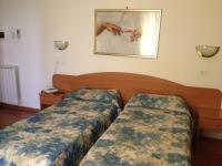 Posteľ alebo postele v izbe v ubytovaní Hotel Tirreno