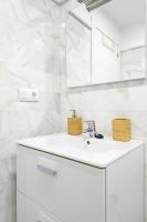 A kitchen or kitchenette at Apartamento Garcia Lorca III