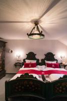 Postel nebo postele na pokoji v ubytování Romantik Hotel Deutsches Haus