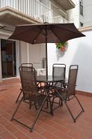 Patio alebo iná vonkajšia časť ubytovania Apartments Figueres
