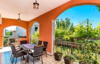 Vonkajšia záhrada v ubytovaní Apartment Yean
