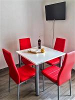 TV a/nebo společenská místnost v ubytování Apartments J&K