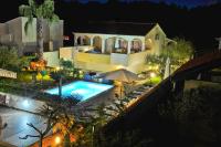 Bazén v ubytování Villa Vanilla with Heated Pool nebo v jeho okolí
