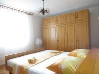 Posteľ alebo postele v izbe v ubytovaní Terrace apartment Beba - Pag