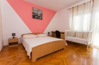 Posteľ alebo postele v izbe v ubytovaní Apartments Kapelica