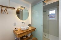 A bathroom at Hotel S'Estil-let