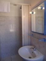 A bathroom at Hotel Amendola Fiera