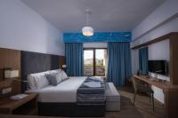 Posteľ alebo postele v izbe v ubytovaní Yianna Caravel Suites "by Checkin" adults only