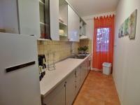 Kuchyňa alebo kuchynka v ubytovaní Apartman Balen J.