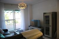 Televízia a/alebo spoločenská miestnosť v ubytovaní Bonito apartamento en Nueva Andalucia