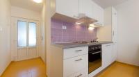 Kuchyň nebo kuchyňský kout v ubytování Apartments Lopari