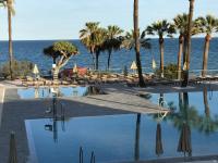 Bazén v ubytovaní APARTMENT SOL CARIHUELA TORREMOLINOS alebo v jeho blízkosti