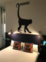 Chic & Basic Zoo, Barcelona – Updated 2022 Prices