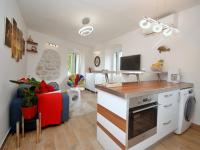Kuchyňa alebo kuchynka v ubytovaní Apartments Kogo