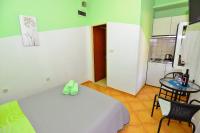 Kuchyňa alebo kuchynka v ubytovaní Apartments Veky 3