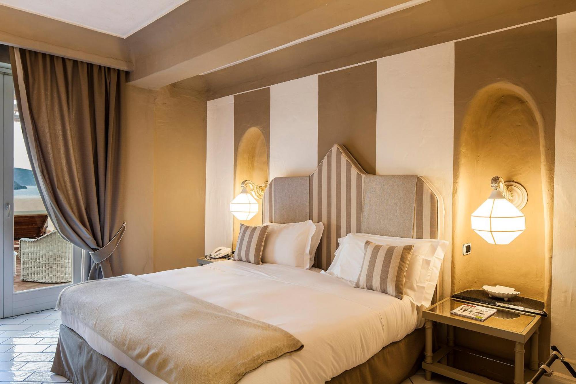 Therasia Resort Sea and SPA - The Leading Hotels of the World
