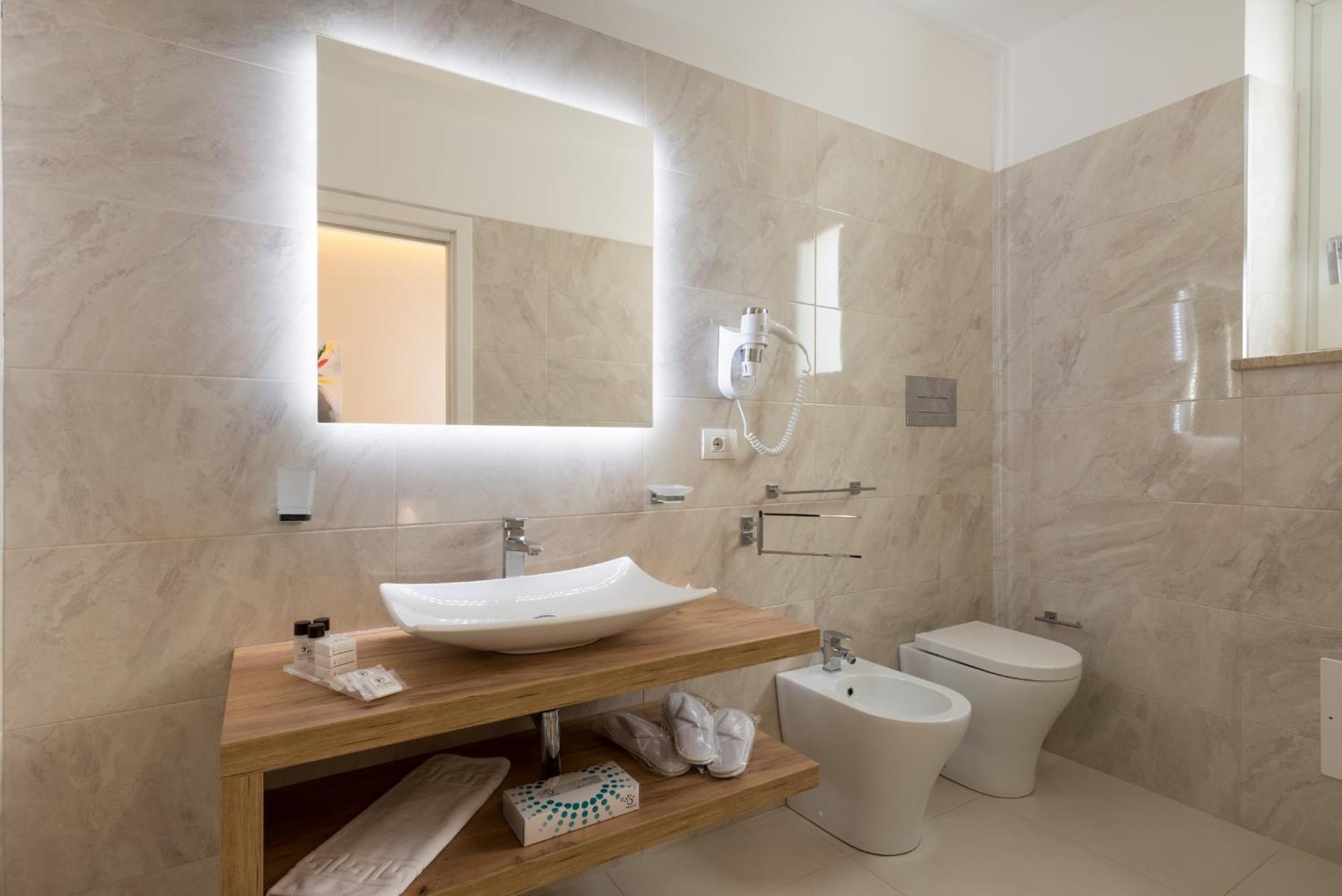 Artemide Hotel