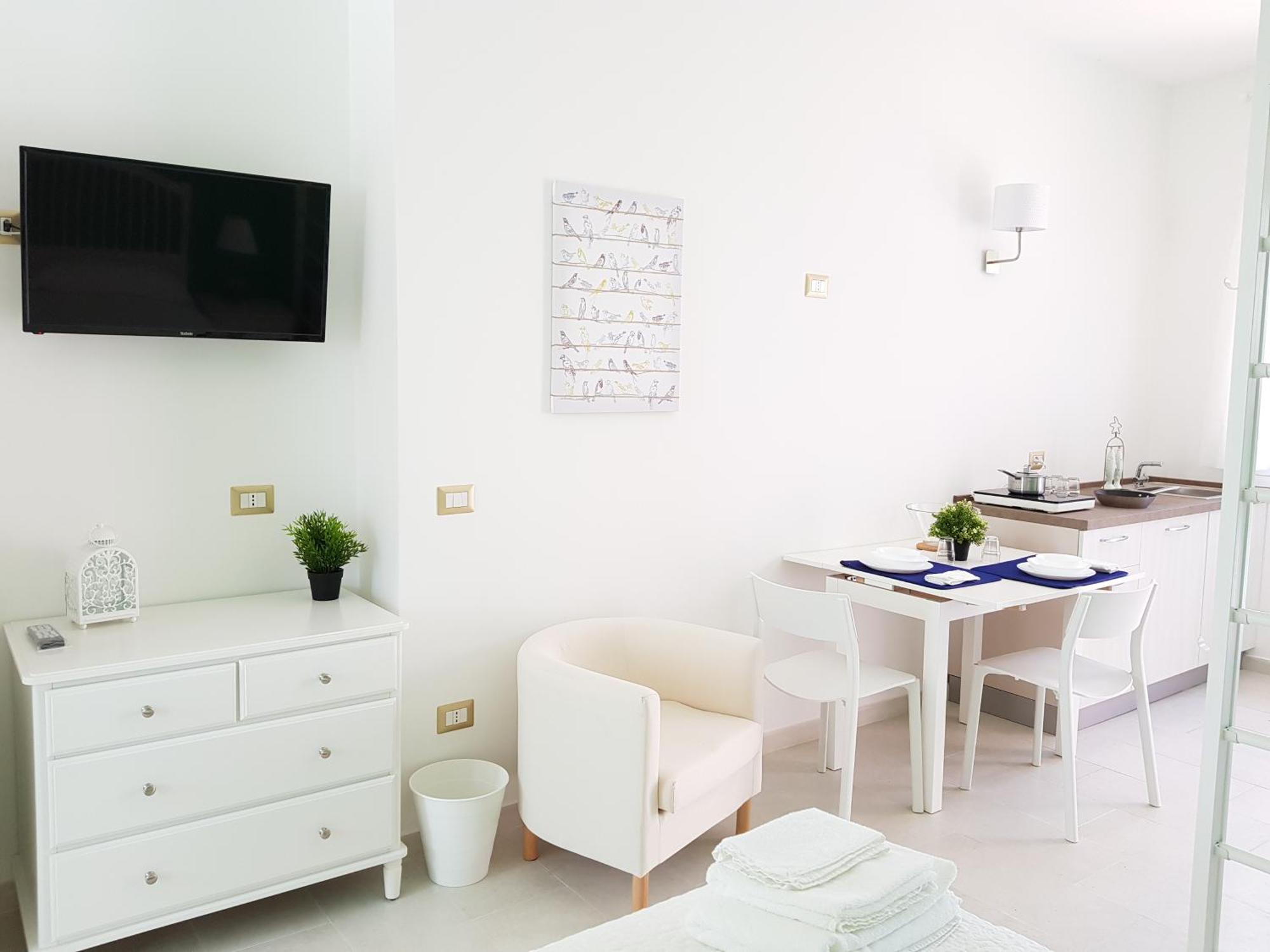 Isola Charm B&B - Pool & Nature Stay