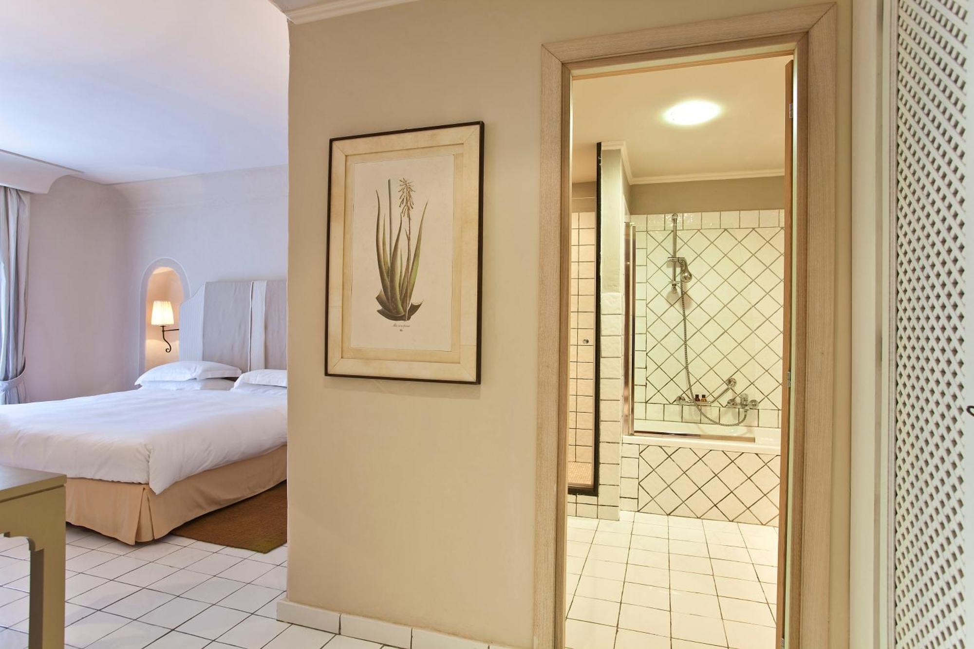 Therasia Resort Sea and SPA - The Leading Hotels of the World