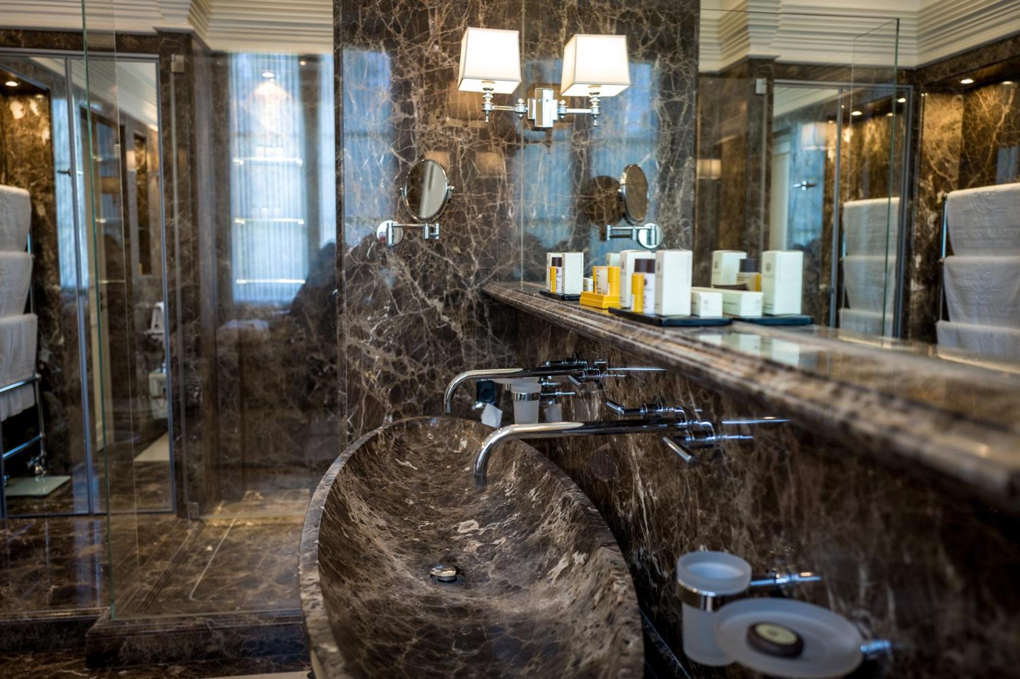 Villa Lanzirotti Luxury Property